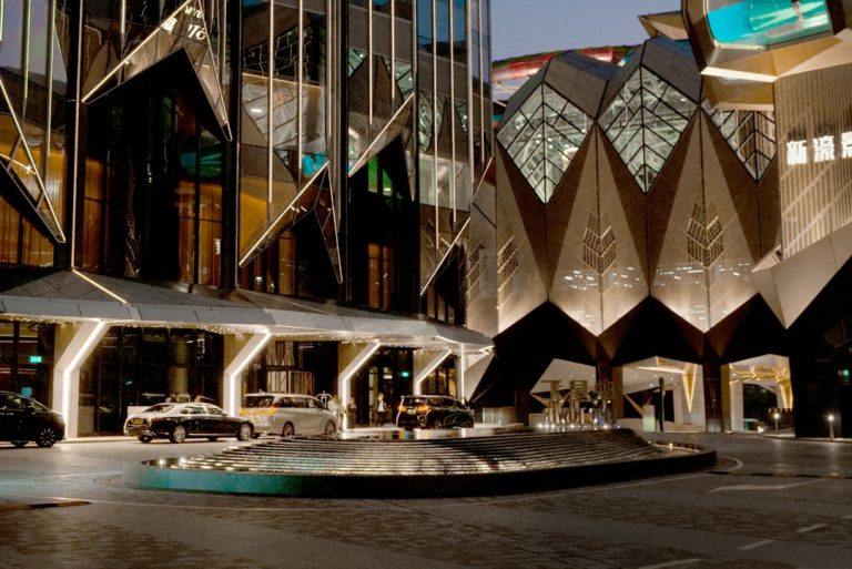 Top 10 Luxurious Hotels with Casinos You Must Visit